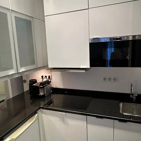 Superbe Studio Dans De Maitre Vue Mer A 2 Pas De Monaco *